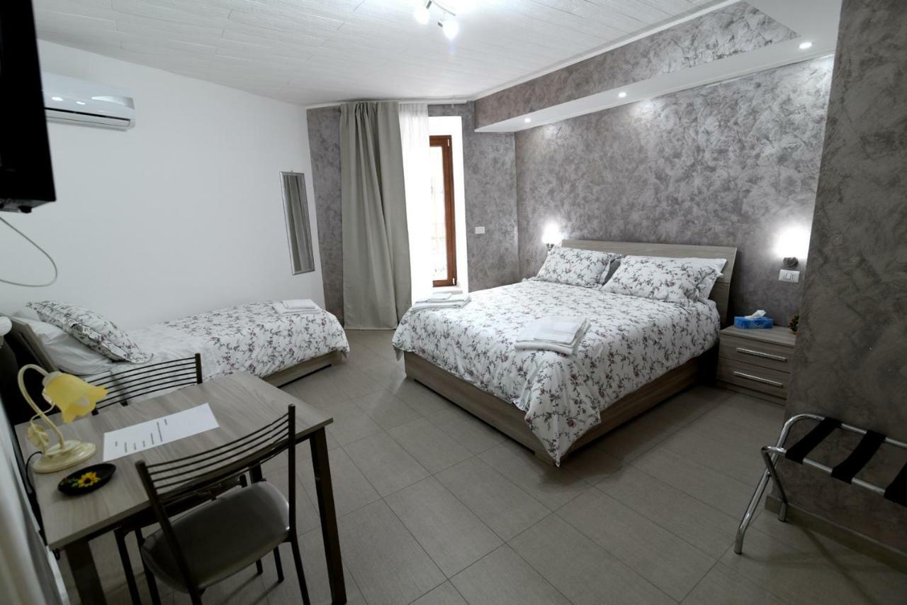 La Regina Di Saba Bed & Breakfast Piazza Armerina Eksteriør bilde